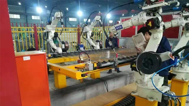 怎么樣通過簡單的操作實(shí)現(xiàn)工業(yè)機(jī)器人的自動焊接?
